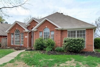 Building Photo - 7307 Cresson Dr