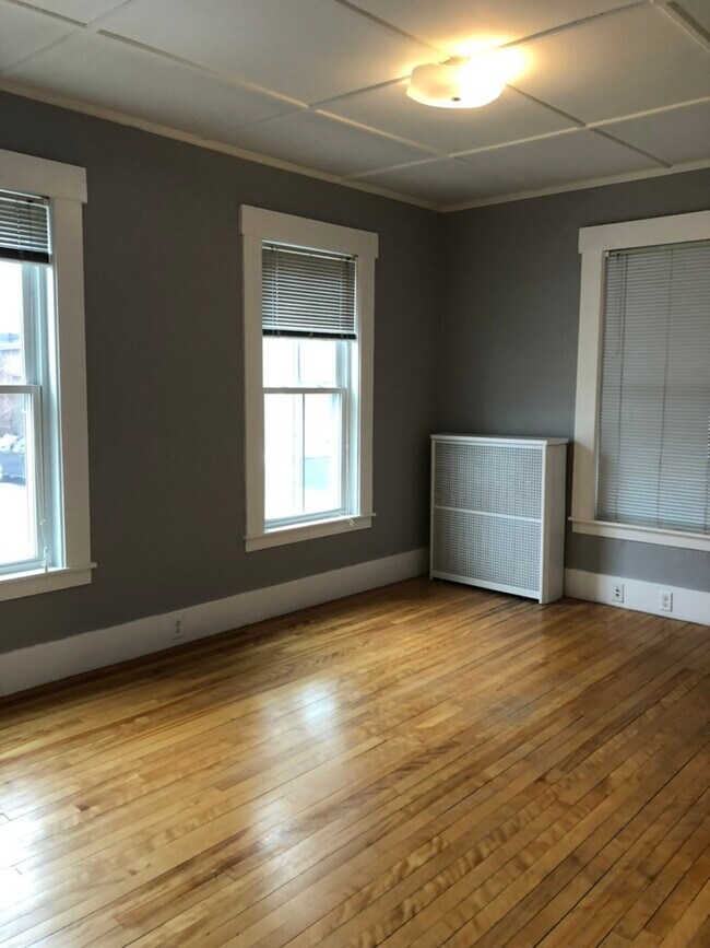 Living Room - 17 Tremont St
