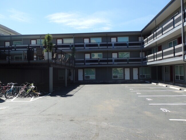 Parking - 3110 Red River St