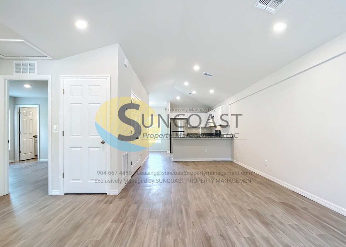 Primary Photo - Modern Comfort: Your 2-Bedroom, 2-Bathroom...