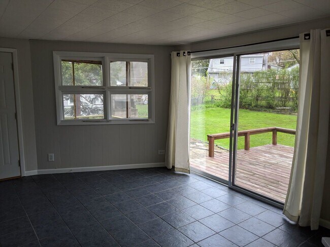 Foto del edificio - 33268 N Mill Rd