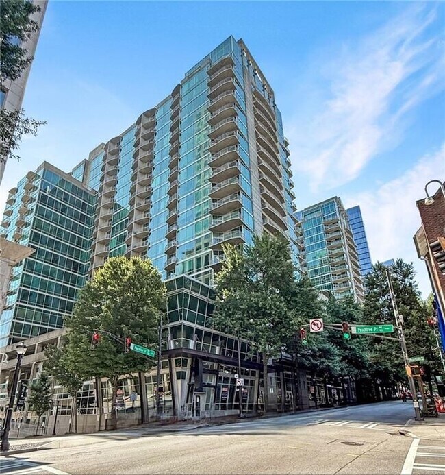 Building Photo - 923 Peachtree St NE