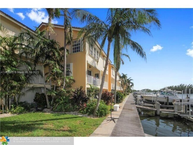 Building Photo - 4202 N Ocean Dr
