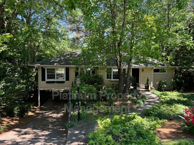 Building Photo - 383 Springdale Dr NE