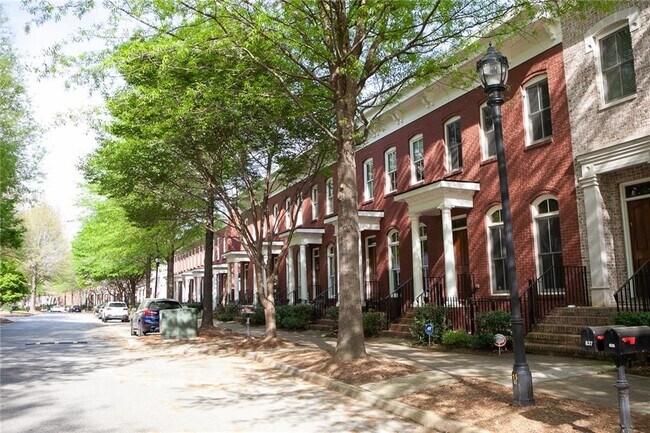 Foto del edificio - 839 Inman Vlg Pkwy NE