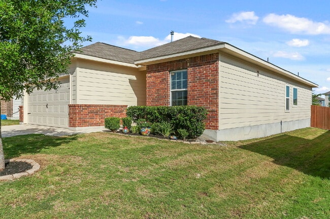 Building Photo - 158 Javelina Hl