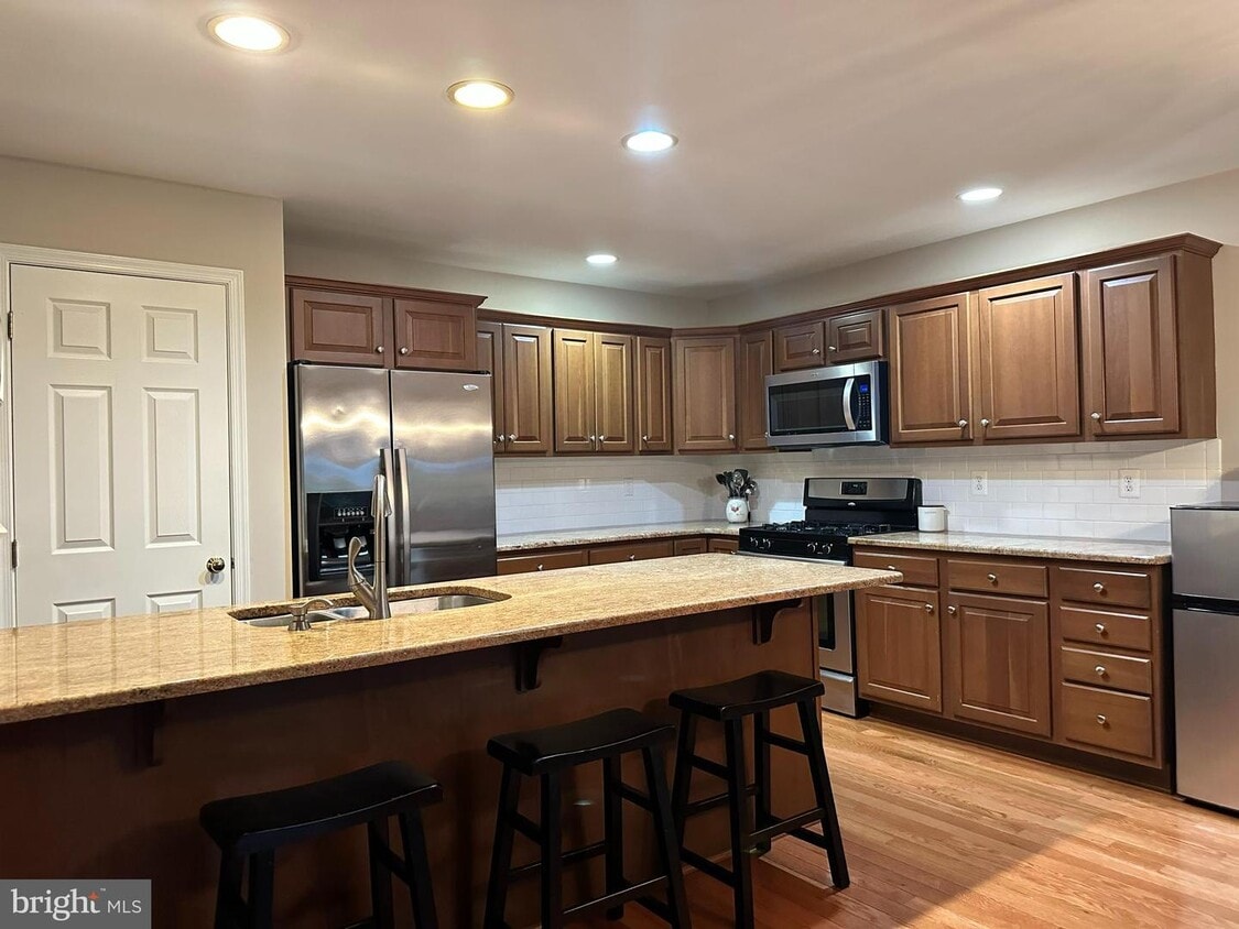 121 Gleneagles Dr, Blue Bell, PA 19422 Townhome Rentals in Blue Bell