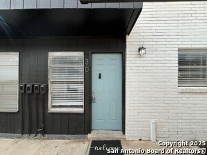 Primary Photo - 2802 Lasses Blvd