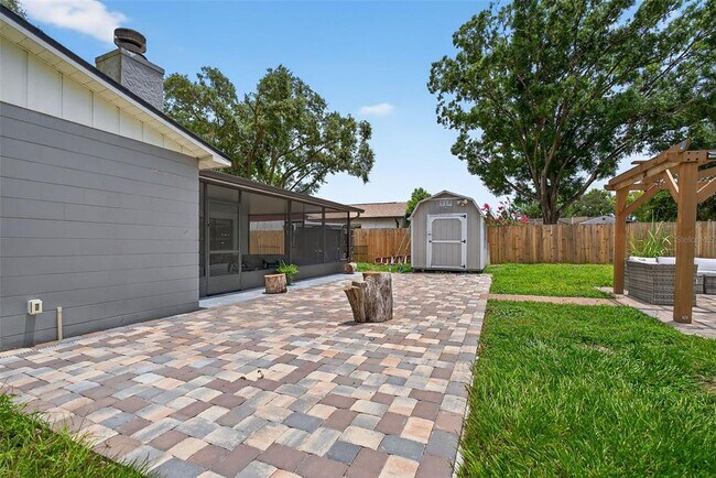 Foto del edificio - 17821 Morninghigh Dr