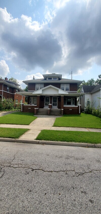 Primary Photo - 607 W 3rd St