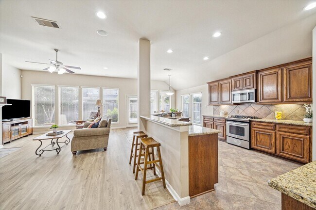 Foto del edificio - 6315 Teal Mist Ln