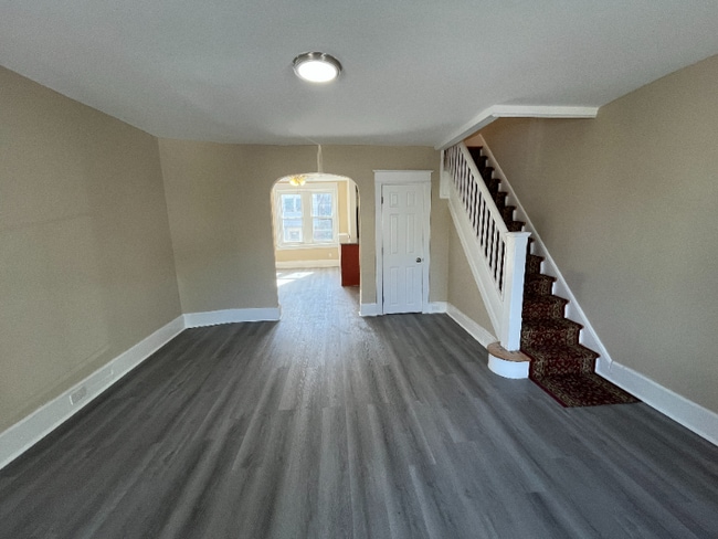 Building Photo - 4634 Fernhill Rd