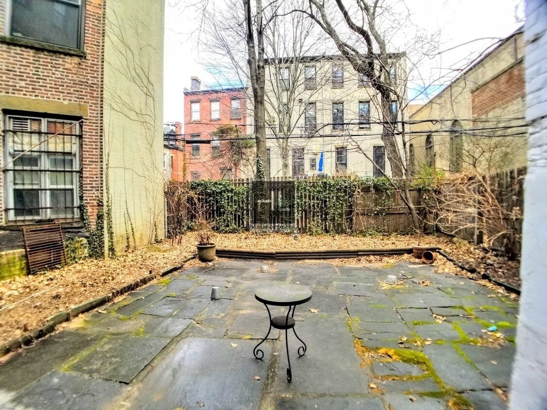 Primary Photo - 179 St. Johns Place Garden
