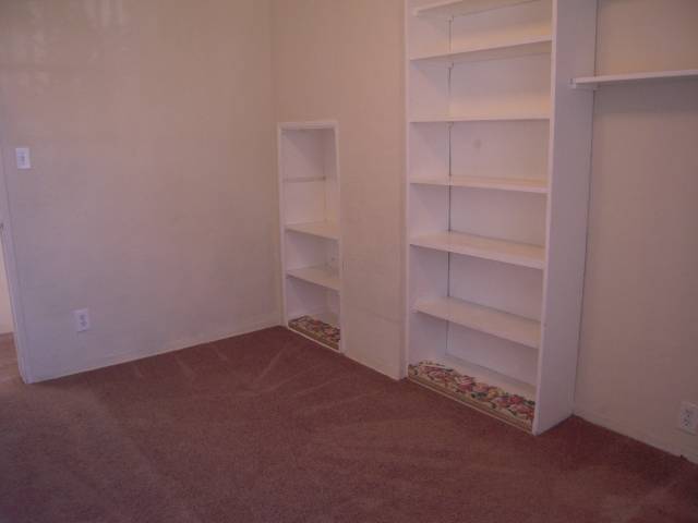 Foto del edificio - 2220-2222 Reo Drive