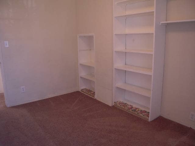 Building Photo - 2220-2222 Reo Drive