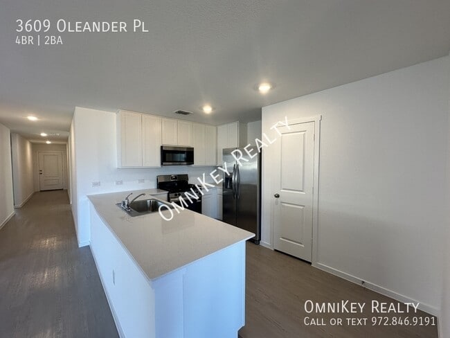 Foto del edificio - 3609 Oleander Pl