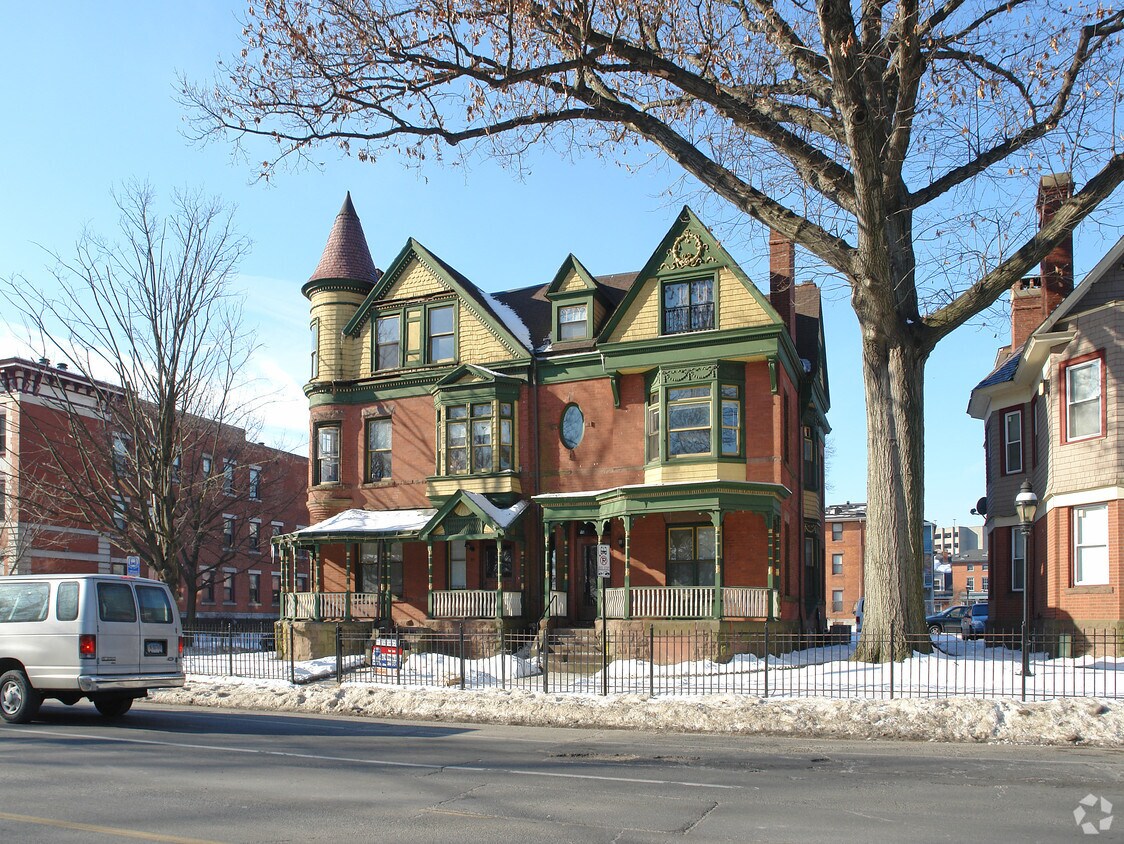 Building Photo - 97-99 Wethersfield Ave