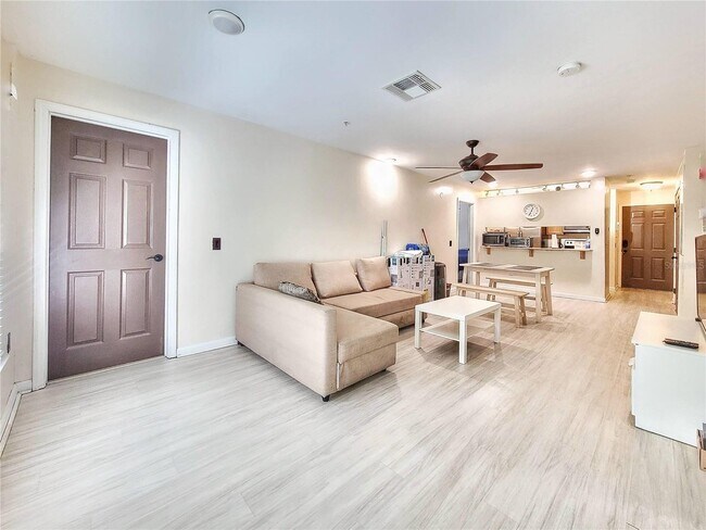 Foto del edificio - 4000 SW 23rd St