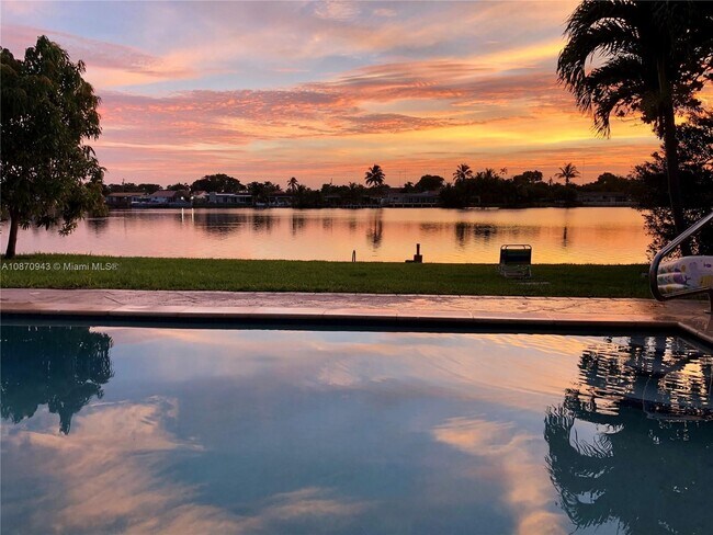 Foto del edificio - 21100 NE 25th Ct