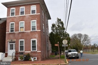 Building Photo - 48 E 5th St