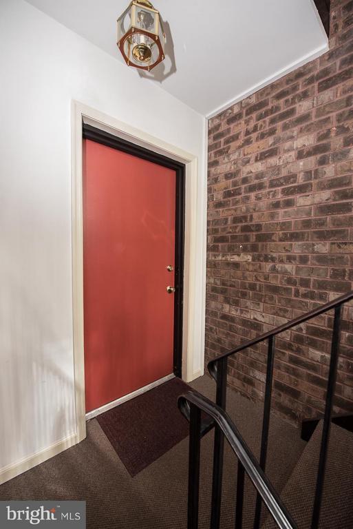 Building Photo - 1208 Mountainview Dr