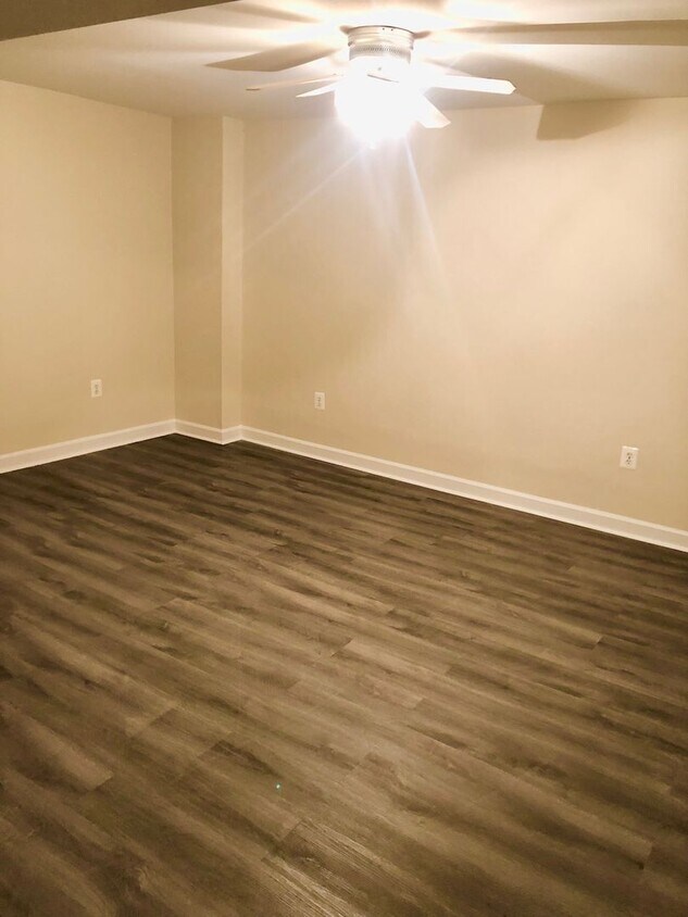 Foto principal - 8175 Solley Rd