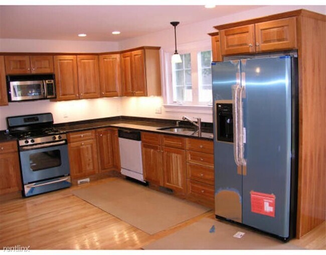 Foto del edificio - 3 br, 2.5 bath Townhome - 41 West St