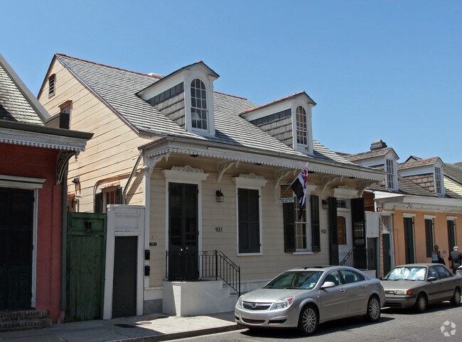 Building Photo - 931-935 Dauphine St