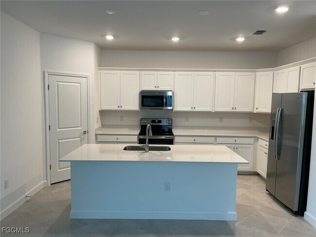 Foto del edificio - 20525 Copperhead Dr