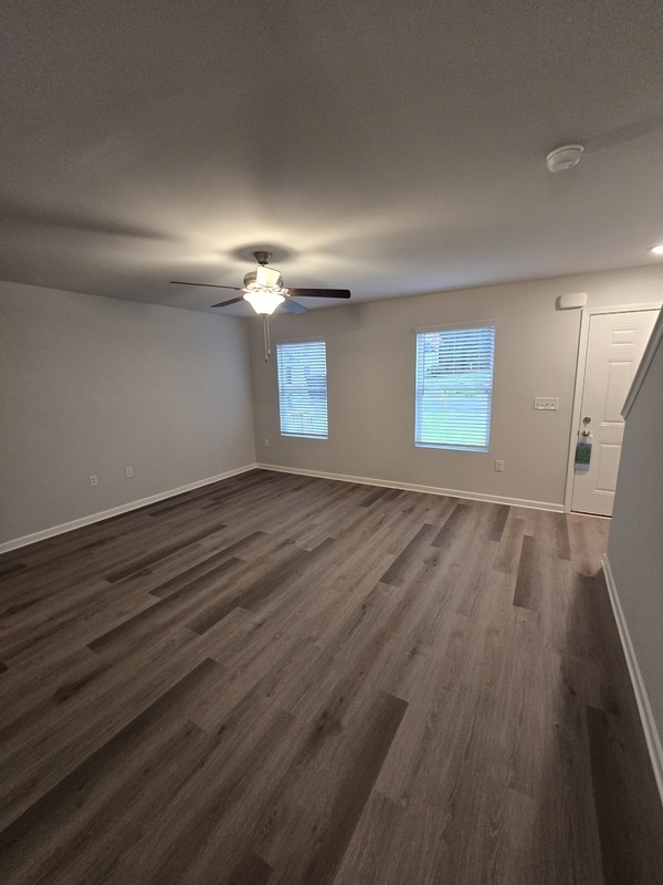 Building Photo - 7254 Crestside Dr