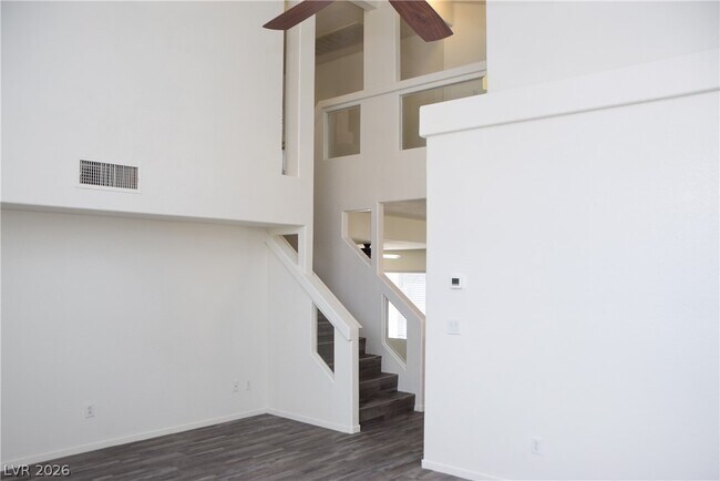 Foto del edificio - 8765 Country Pines Ave