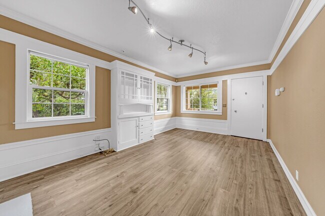 Foto del edificio - 3521 Suter St