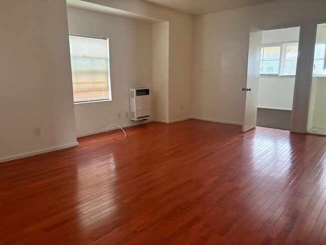 Sala de estar - 1529 5th Ave