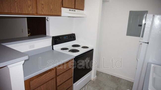 Building Photo - 1836 S Pitkin Cir