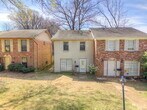 Primary Photo - Look at this Charming 2 Bed, 2 Bath Midtow...