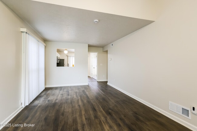 Building Photo - 3324 Rainview Cir