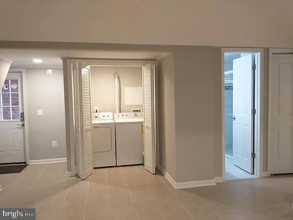 Building Photo - 9707 E Light Dr