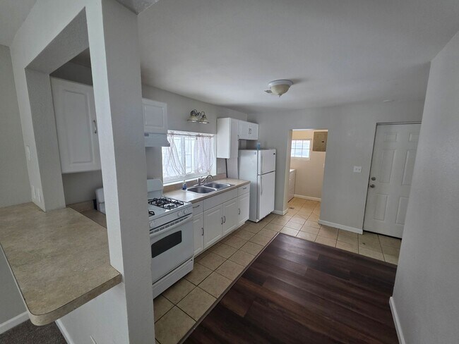 Foto del edificio - Beautiful 2bed/1bath