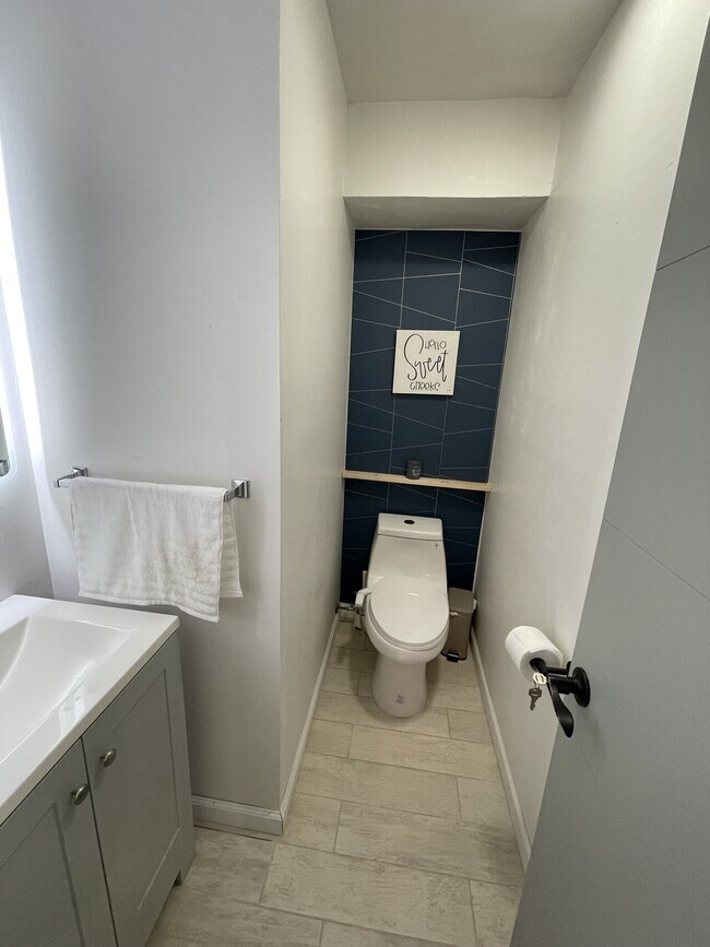 Foto del edificio - Rooms For Rent