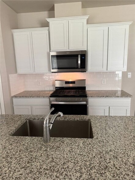 Building Photo - 7637 Bullrider Dr