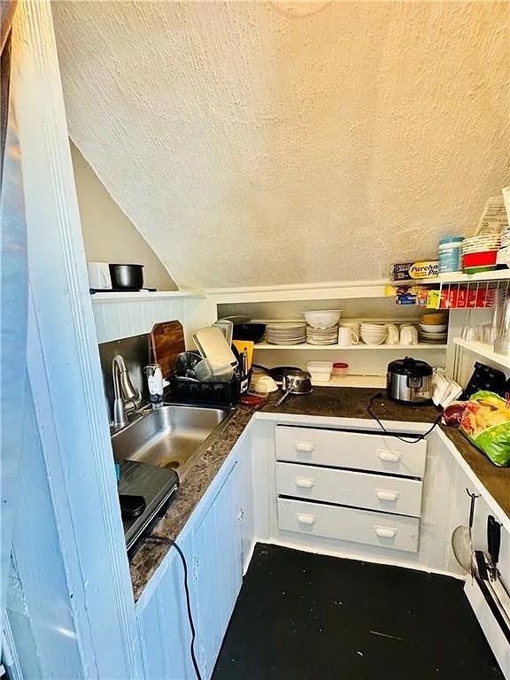 Foto del edificio - 1071 Main St