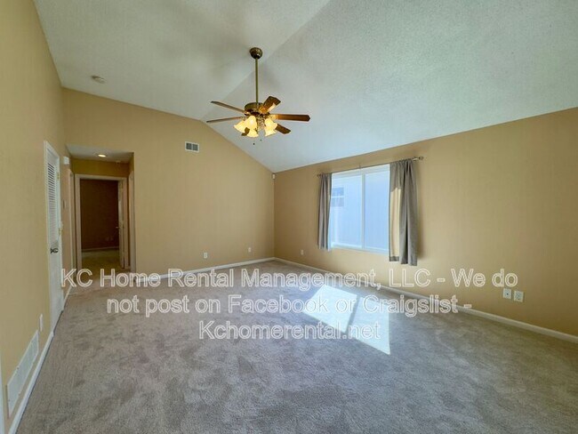 Foto del edificio - 8643 Melrose St