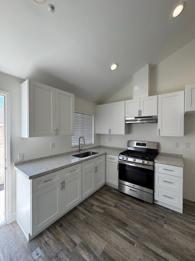 Photo - 4041 Franklin Ave (Fullerton, CA)