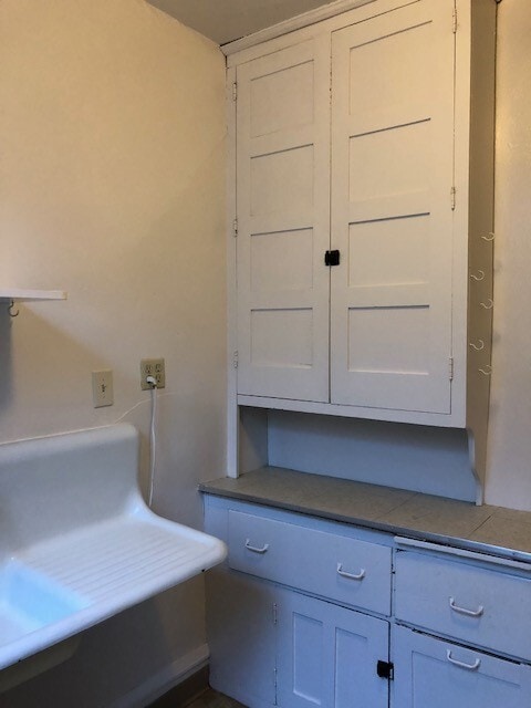 Interior Photo - Saxony Manor