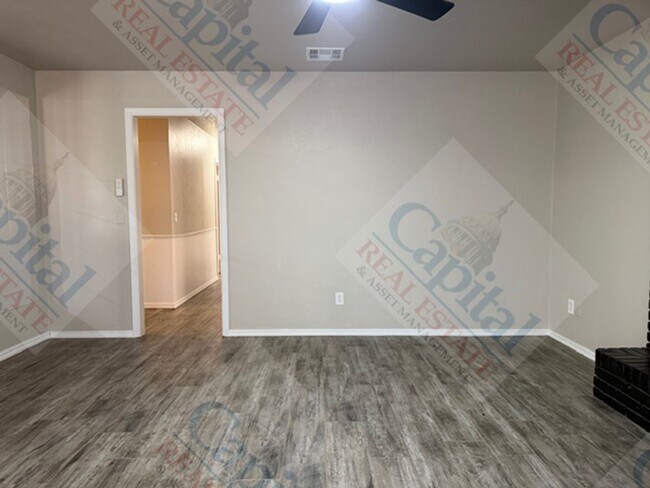 Foto del edificio - 4605 NW 60th St