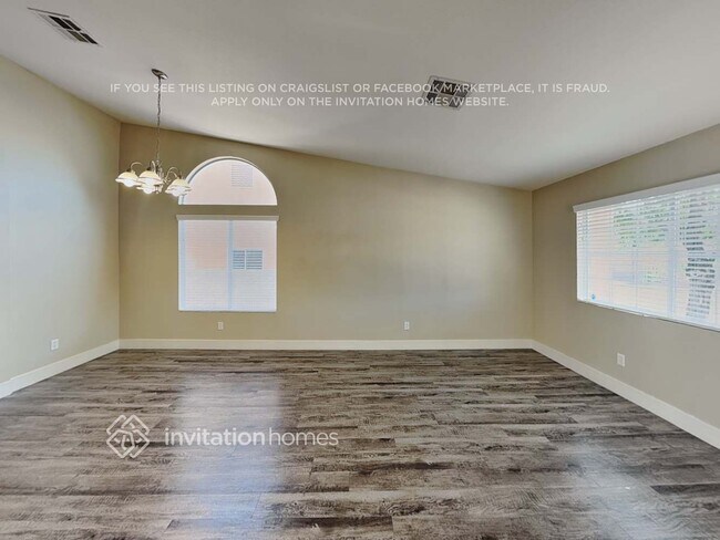 Building Photo - 531 Trocadero St