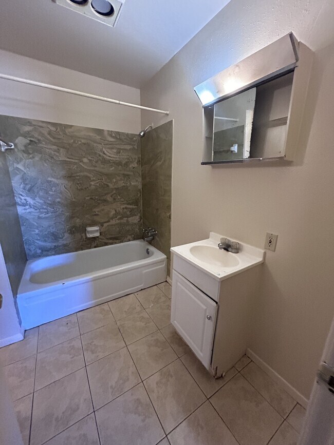 Foto del edificio - 2800 Cerrillos Rd