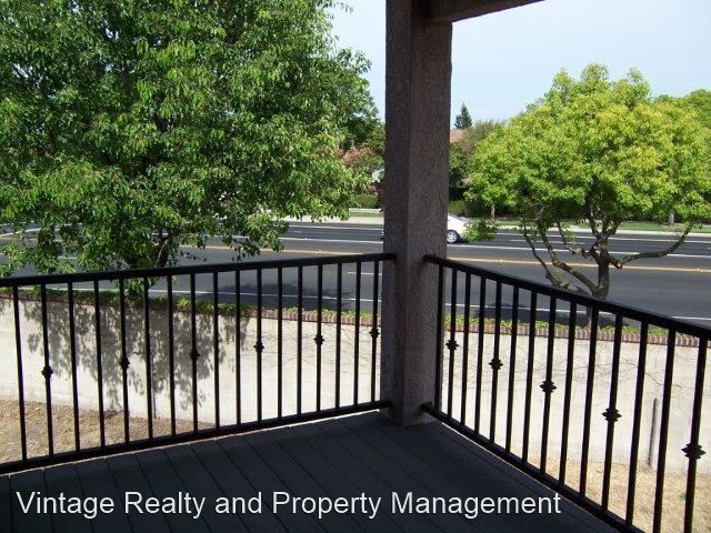 Foto del edificio - 4 br, 2.5 bath House - 3153 English Oak Cir.