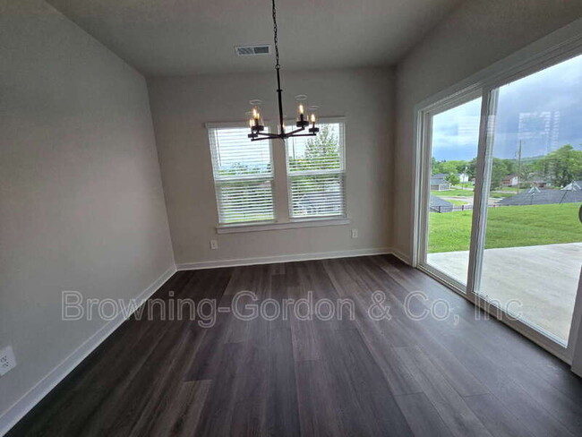 Building Photo - 4248 Skyridge Dr