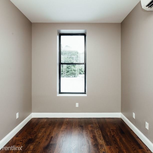 Building Photo - 6080 Myrtle Ave